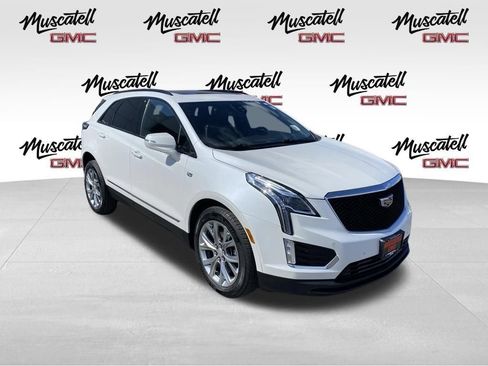 Used 2021 Cadillac XT5 Sportv AWD/4WD image 3