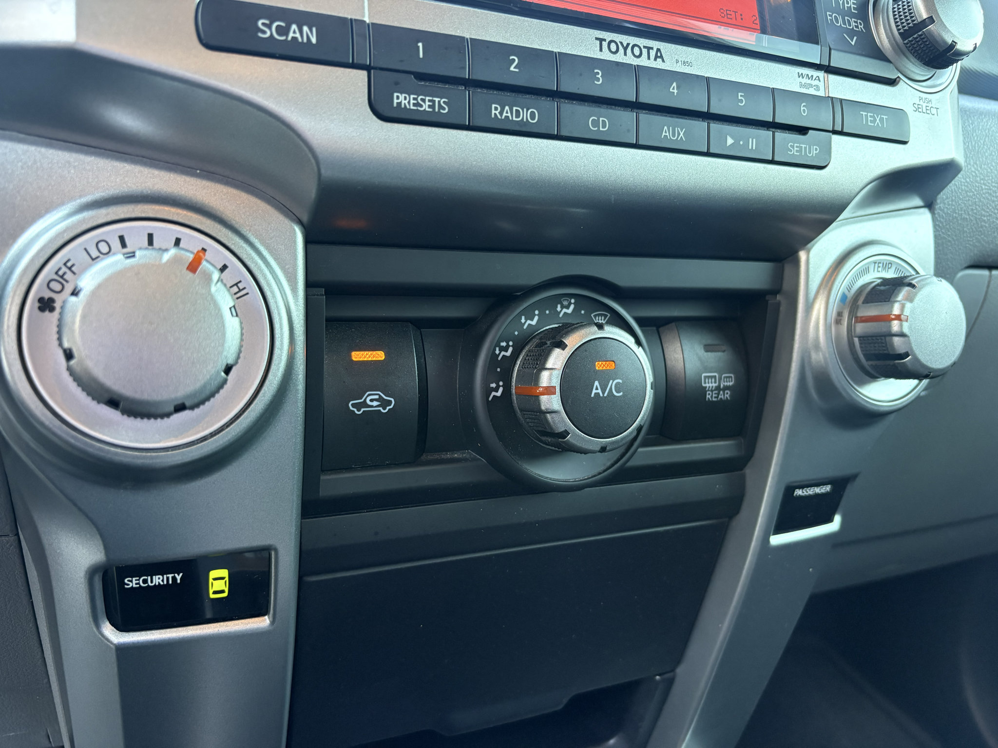 Used 2013 Toyota 4Runner SR5 RWD image 19