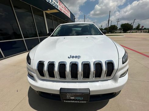 Used 2016 Jeep Cherokee Sport AWD/4WD image 8