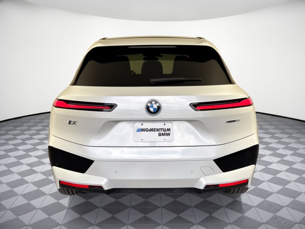 Certified 2024 BMW iX xDrive50 w/ Premium Package AWD/4WD image 11