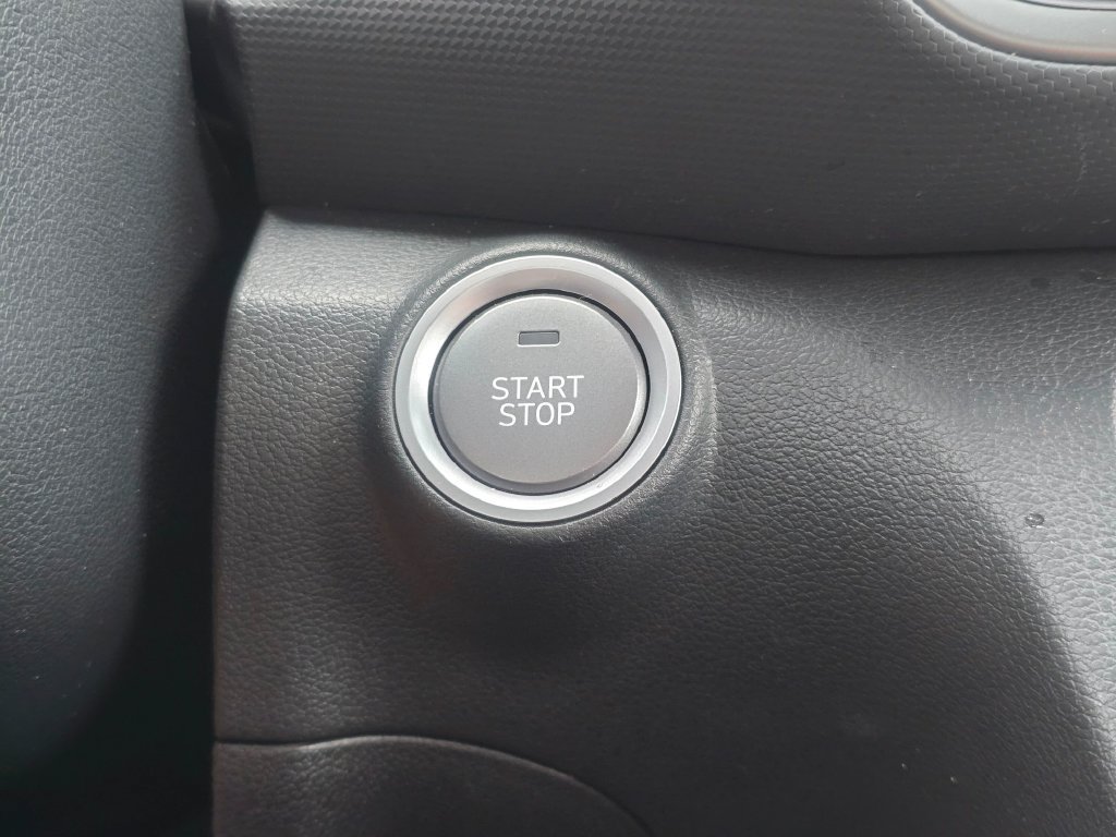 Used 2023 Hyundai Kona SE FWD image 27
