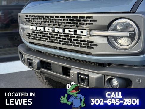 Used 2023 Ford Bronco Badlands image 5
