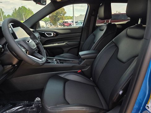New 2026 Jeep Compass Latitude AWD/4WD image 11