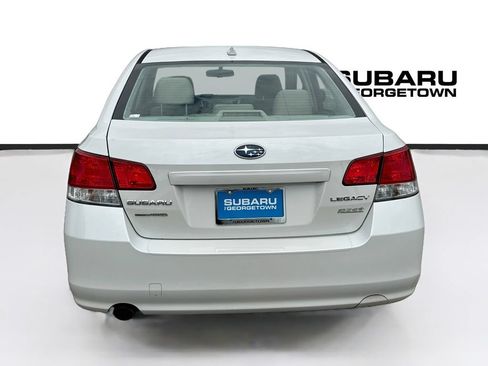 Used 2013 Subaru Legacy 2.5i Premium AWD/4WD image 6