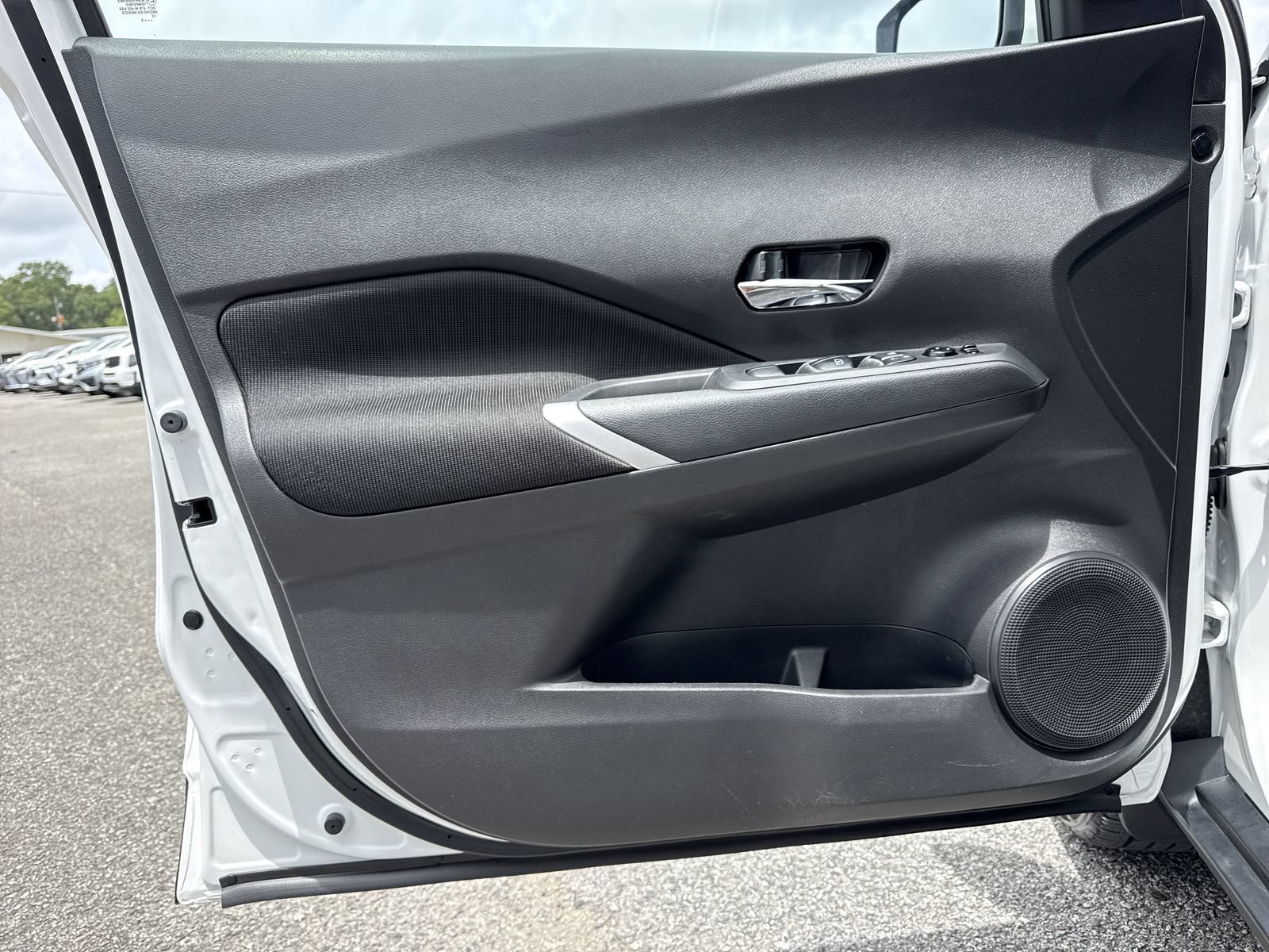 Used 2023 Nissan Kicks SV w/ Exterior Package FWD image 13