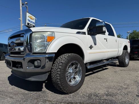 Used 2015 Ford F250 Lariat w/ Lariat Ultimate Package AWD/4WD image 2
