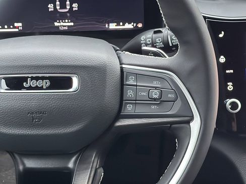 New 2026 Jeep Grand Cherokee L Limited image 20