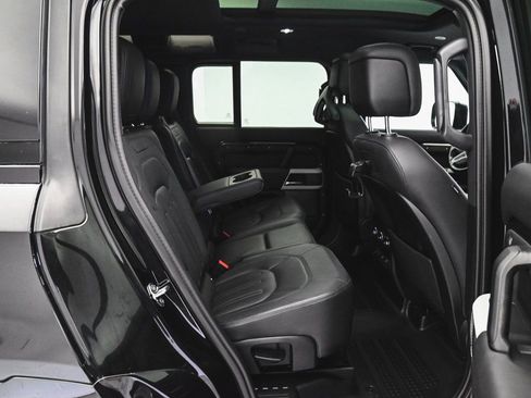 Used 2022 Land Rover Defender 110 XS Edition image 29