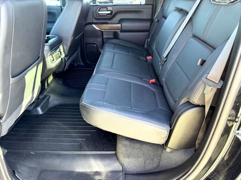 Used 2023 Chevrolet Silverado 2500 High Country w/ Z71 Off-Road Package image 21