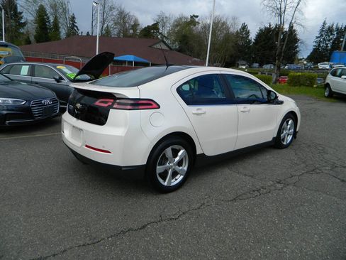 Used 2012 Chevrolet Volt Premium w/ Premium Trim Package image 8
