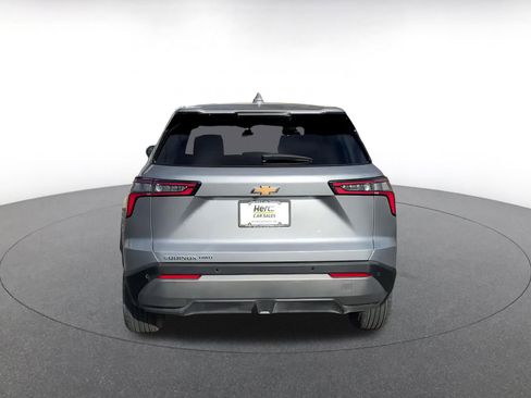 Used 2025 Chevrolet Equinox LT image 12