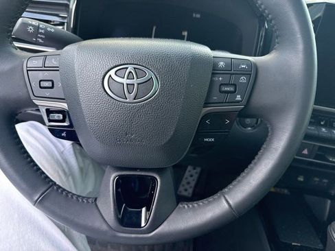 Used 2025 Toyota Camry XSE w/ Premium Package image 11