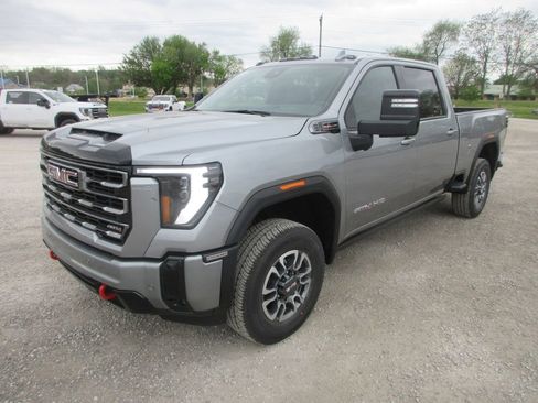 New 2026 GMC Sierra 2500 AT4 w/ AT4 Premium Plus Package image 10