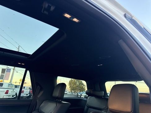 Used 2025 Ford Expedition Tremor image 39