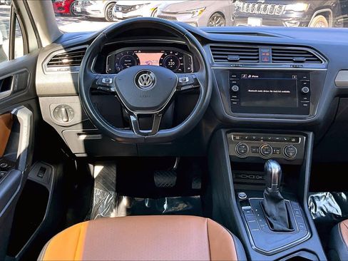 Used 2019 Volkswagen Tiguan SEL image 6
