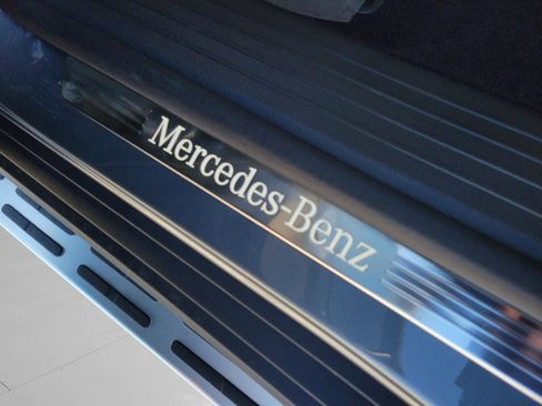 Certified 2025 Mercedes-Benz GLS 450 4MATIC image 34