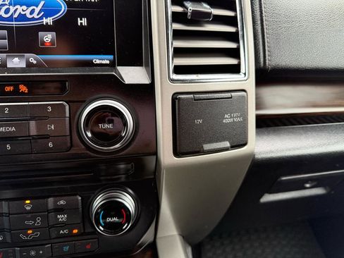 Used 2015 Ford F150 Lariat w/ Equipment Group 502A Luxury image 28