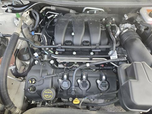 Certified 2019 Ford Explorer FWD image 29