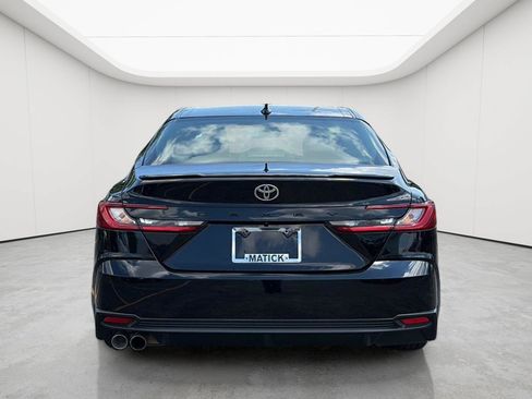 Used 2025 Toyota Camry SE FWD image 7