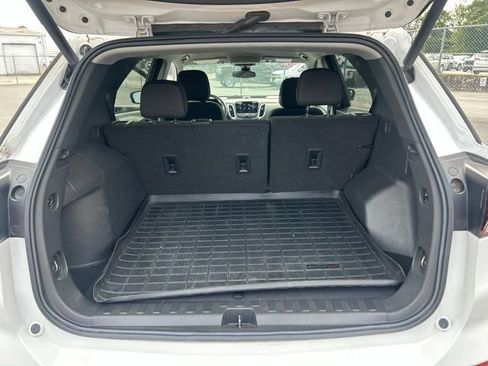 Used 2022 Chevrolet Equinox LT FWD image 19