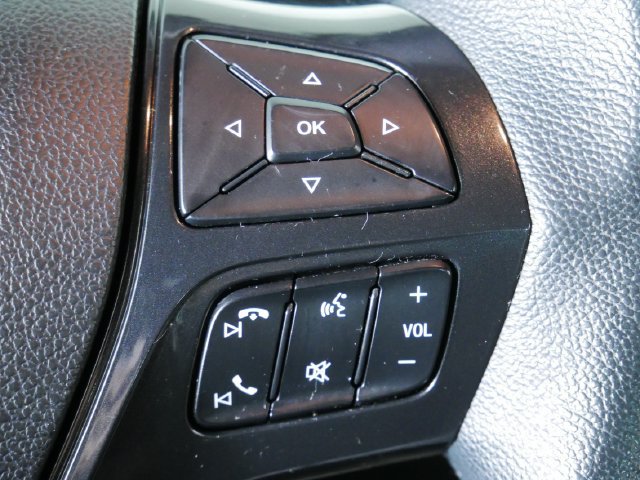 Certified 2018 Ford Explorer XLT w/ Equipment Group 202A FWD image 27
