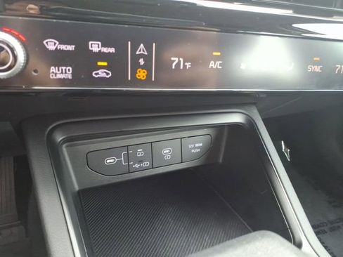 Used 2025 Kia K5 LXS image 19
