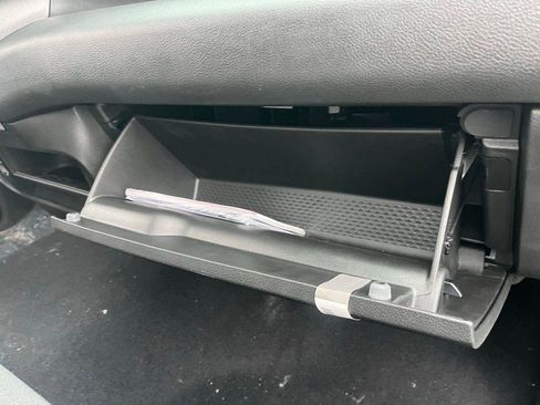 Used 2024 RAM 2500 Tradesman w/ Chrome Appearance Group image 31