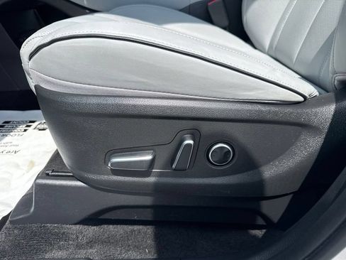Used 2025 Hyundai Palisade SEL FWD image 38