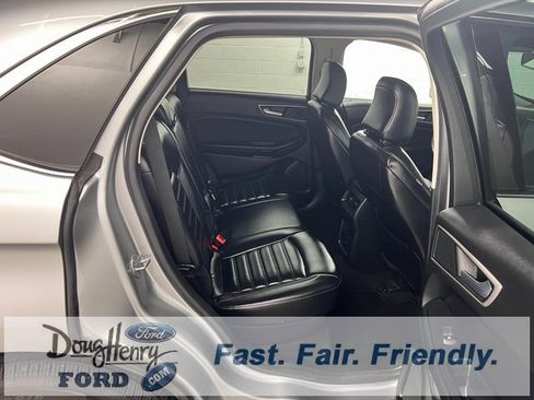 Used 2023 Ford Edge SEL image 35