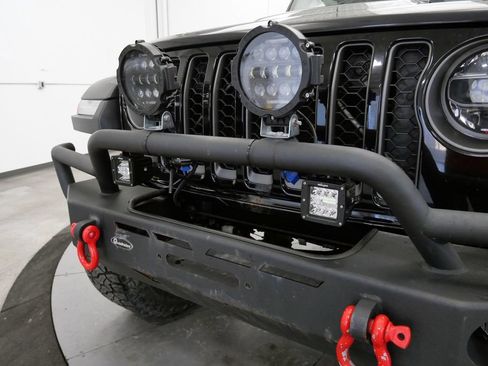 Used 2020 Jeep Gladiator Rubicon w/ Dual Top Group AWD/4WD image 42