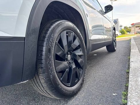 Certified 2024 Volkswagen Atlas SE w/ Black Wheel Package AWD/4WD image 25