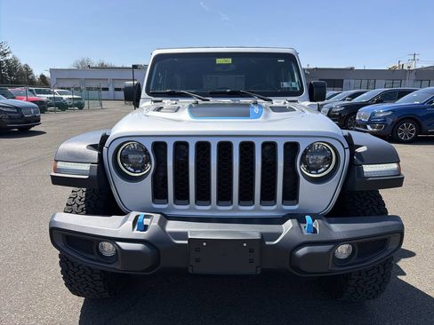 Used 2023 Jeep Wrangler Unlimited Rubicon 4xe w/ Cold Weather Group AWD/4WD image 12