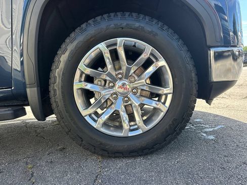 Used 2021 GMC Sierra 1500 SLT w/ SLT Convenience Package AWD/4WD image 13
