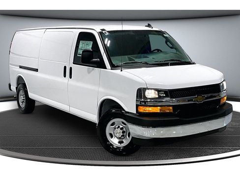 New 2026 Chevrolet Express 2500 Extended w/ Driver Convenience Package RWD image 2