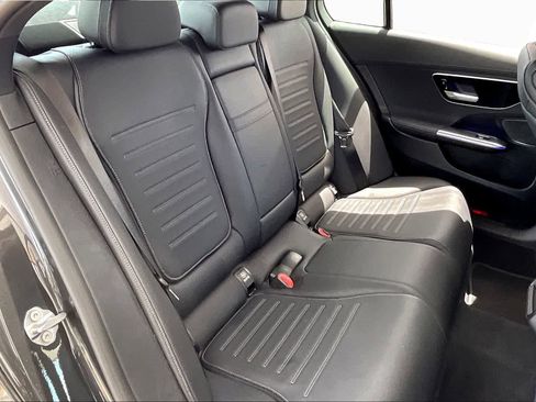 Used 2023 Mercedes-Benz C 300 Sedan image 18