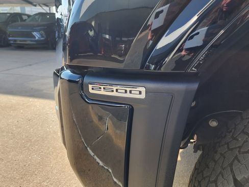 New 2025 GMC Sierra 2500 Denali w/ Denali Reserve Package image 11