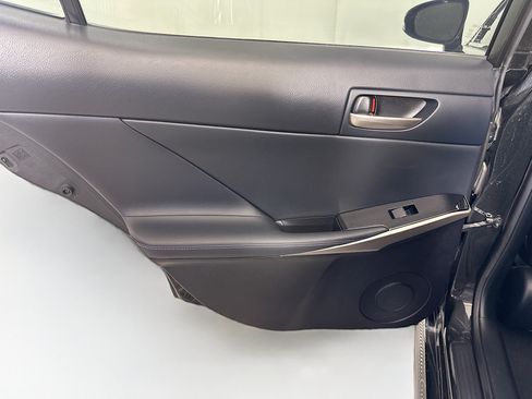Used 2018 Lexus IS 300 w/ Comfort Package RWD image 27