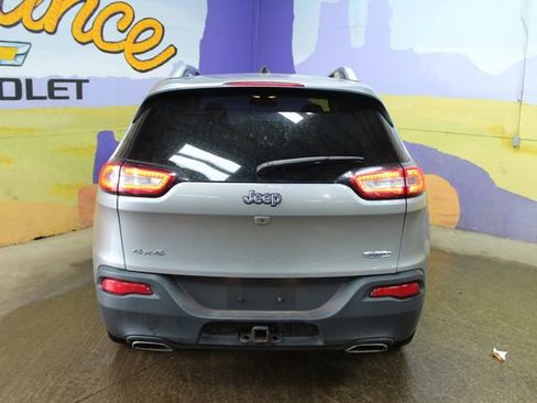 Used 2016 Jeep Cherokee Latitude w/ Comfort & Convenience Group image 7