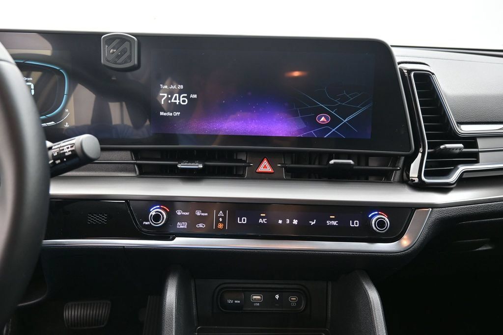 Used 2023 Kia Sportage EX FWD image 10