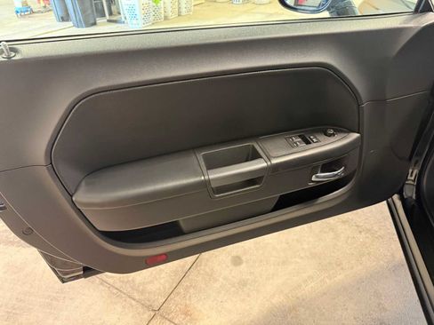 Used 2013 Dodge Challenger R/T RWD image 20