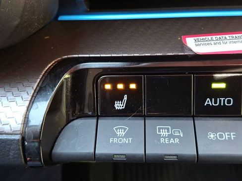 Used 2023 Toyota Prius XLE AWD/4WD image 24
