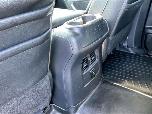 Used 2016 Nissan Titan SL AWD/4WD image 34