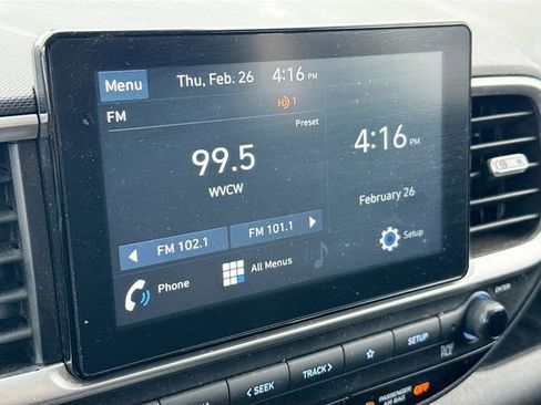 Used 2020 Hyundai Venue SEL image 14