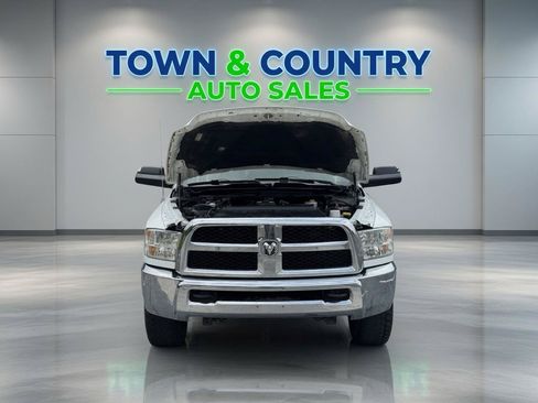 Used 2013 RAM 2500 Tradesman w/ Chrome Appearance Group AWD/4WD image 9