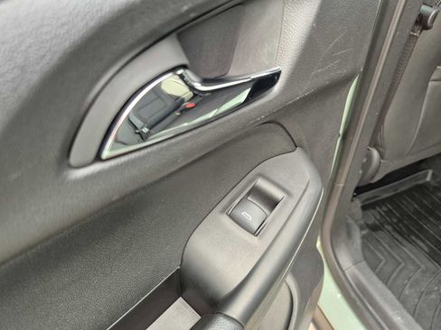 Used 2024 Chevrolet TrailBlazer RS w/ Driver Confidence Package image 29