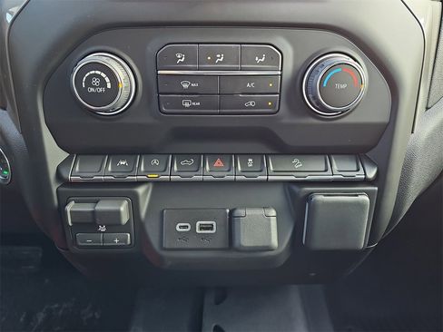 New 2026 Chevrolet Silverado 1500 Custom Trail Boss w/ LPO, Dark Essentials Package image 19