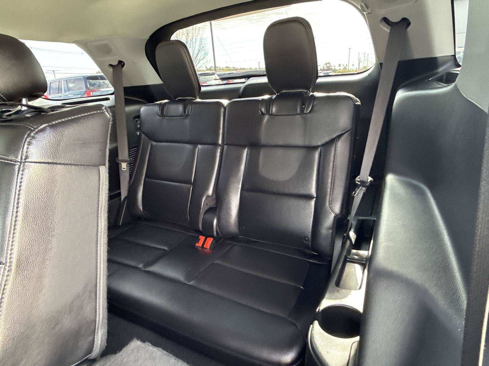 Used 2024 Ford Explorer Limited AWD/4WD image 14