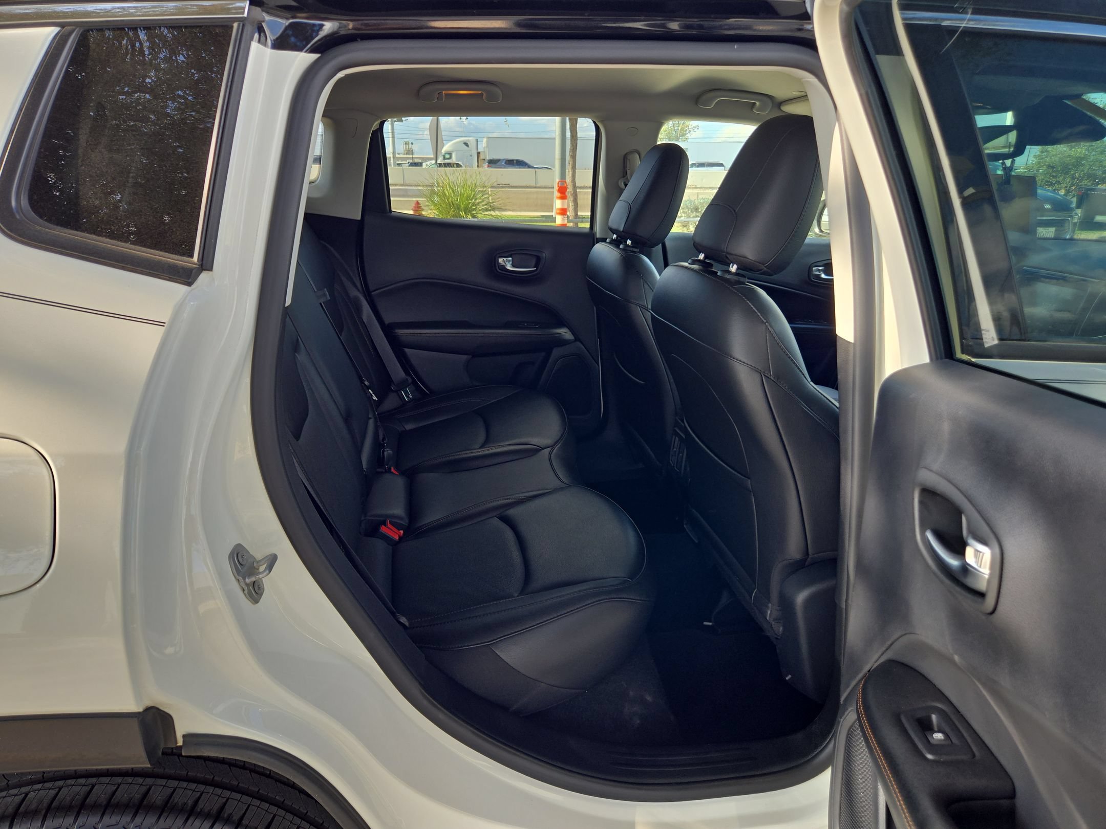 Used 2021 Jeep Compass Limited AWD/4WD image 24