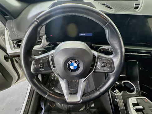 Used 2023 BMW X1 xDrive28i w/ Premium Package AWD/4WD image 11