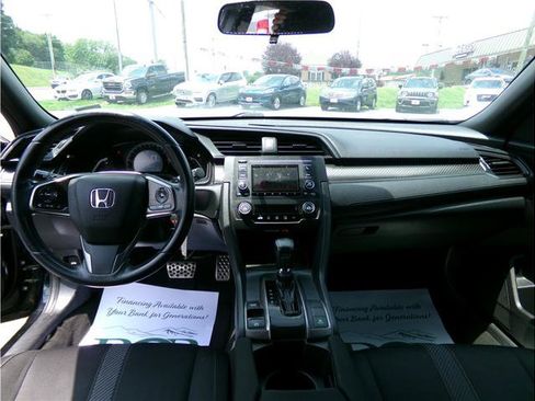 Used 2017 Honda Civic Sport image 8